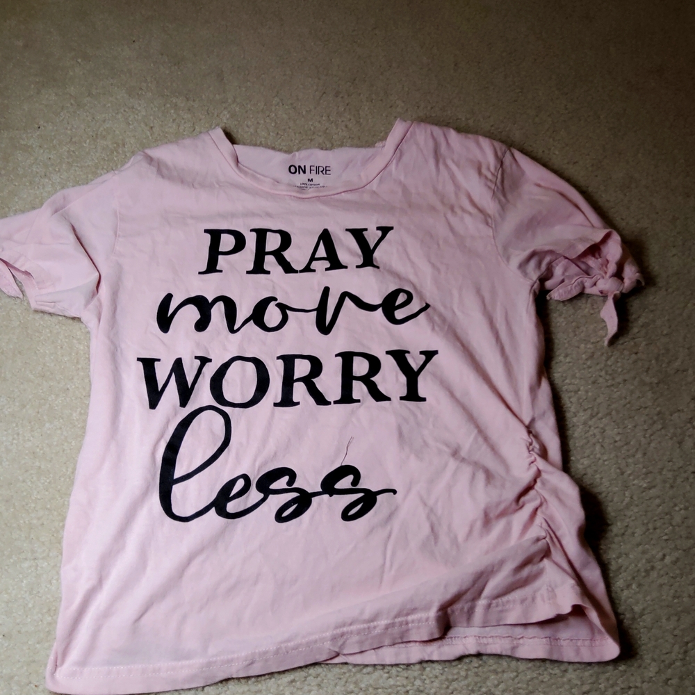 A pray more worry less crop crop top/T-shirt